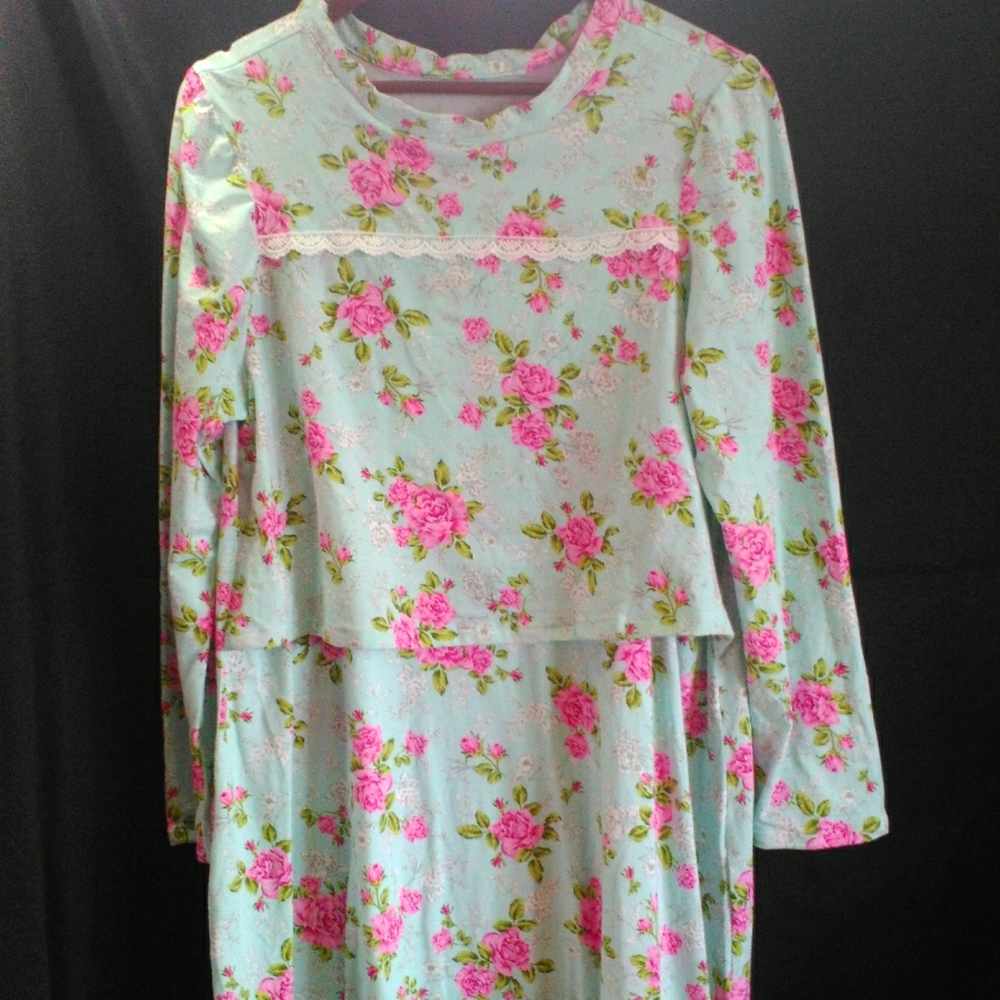 Ladies Nursing Nightgown